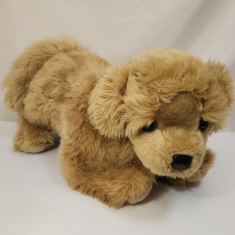 FAO Schwartz 2017 Golden Retriever 16Hx21Lx8W Large Plush Stuffed Puppy Dog Toy.